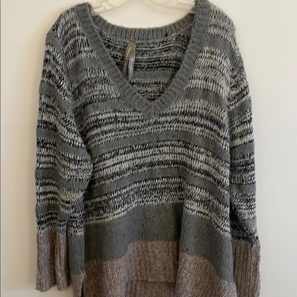Penningtons sweater - Picture 1 of 6